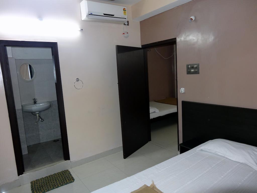 Dwaraka Inn Hyderabad Habitación foto